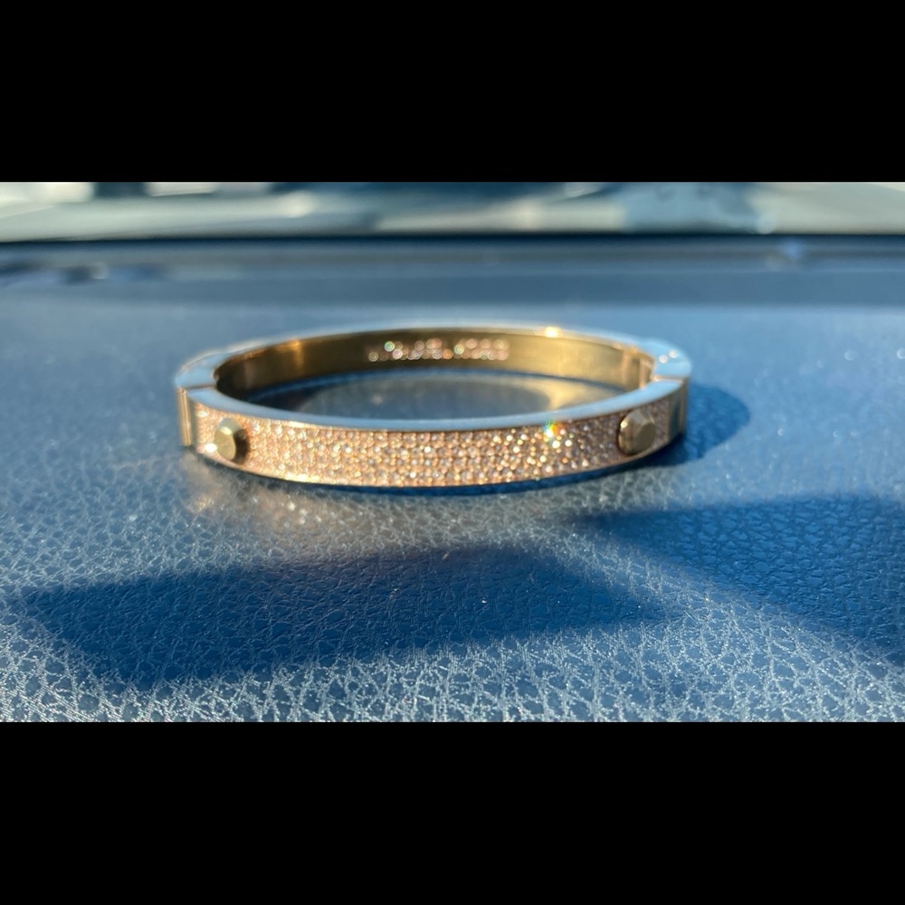 Rose gold bangle - Picture 2 of 8